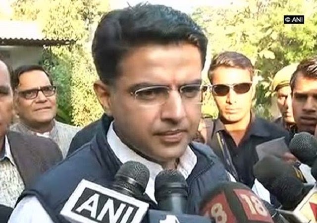 राजस्थान में सरकार बनाने का दावा कांग्रेस ने दावा किया; सचिन पायलट और अशोक गेहलोत ने राहुल गांधी द्वारा बुलाया।