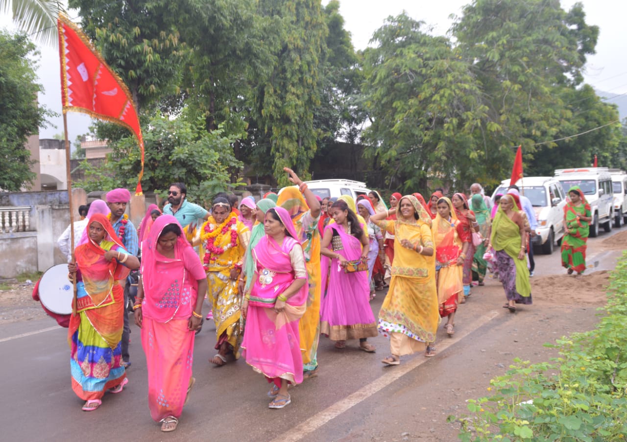 जसोल से लौटा पैदल जत्था, किरण बाईसा का स्वागत
