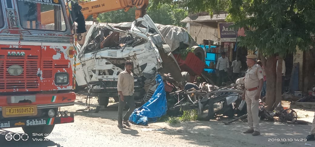 दर्दनाक हादसा हादसे में कई लोगों की चली गई जान और कई लोग हुए घायल