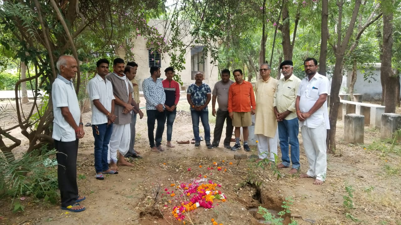 ब्रह्मचारी संत अवधेशानंद जी को दी गई श्रद्धांजलि