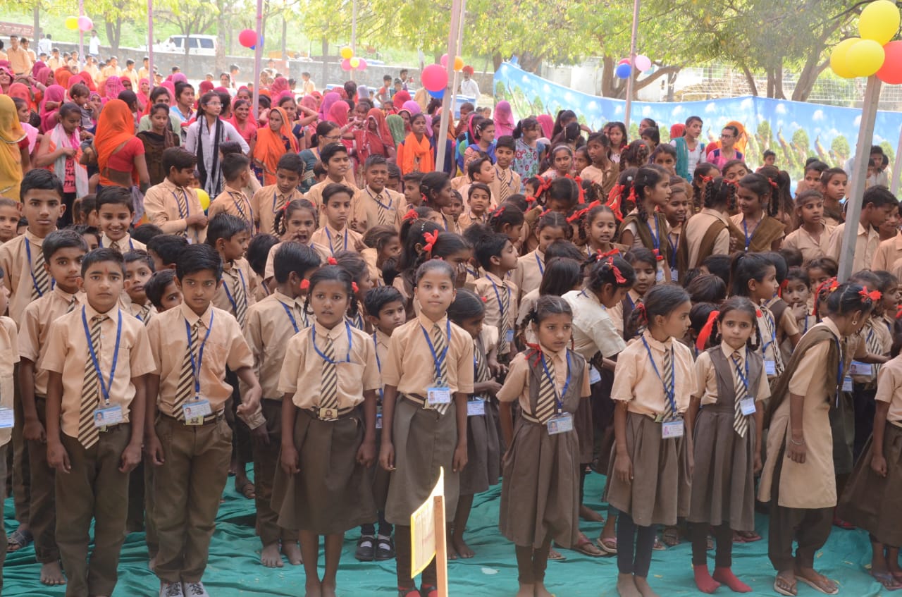 वार्षिकोत्सव में नौनिहालों ने दी प्रस्तुति, सम्मान पाकर प्रतिभाओं के खिले चेहरे