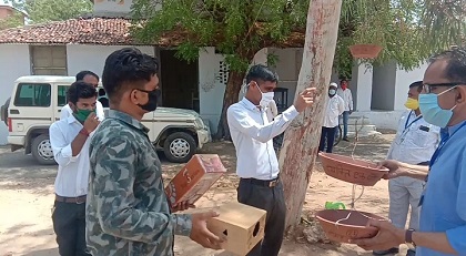 कोरोना योद्धाओं को परीडा व गौरेया हाउस भेट कर सम्मान व हौसला बढाया : एसडीएम भागीरथ राम चौधरी