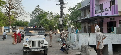 लाॅकडाउन के नियमों का उल्लघंन पर जुर्माना वसूला