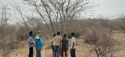 जय ऋषभ ग्लोबल फाउंडेशन संस्था चेन्नई ने अर्बुदा गोचर में लगाये पँछी घर,चुग्गा ओर जल पात्र।।