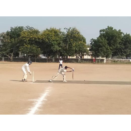 रेलवे स्पोर्ट्स क्लब आबूरोड व माउंट आबू क्रिकेट क्लब के बीच फाइनल मुकाबला