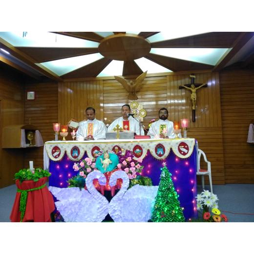 प्रभु यीशु का जन्म महोत्सव सेंट जोसफ कैथोलिक चर्च में सम्पन्न