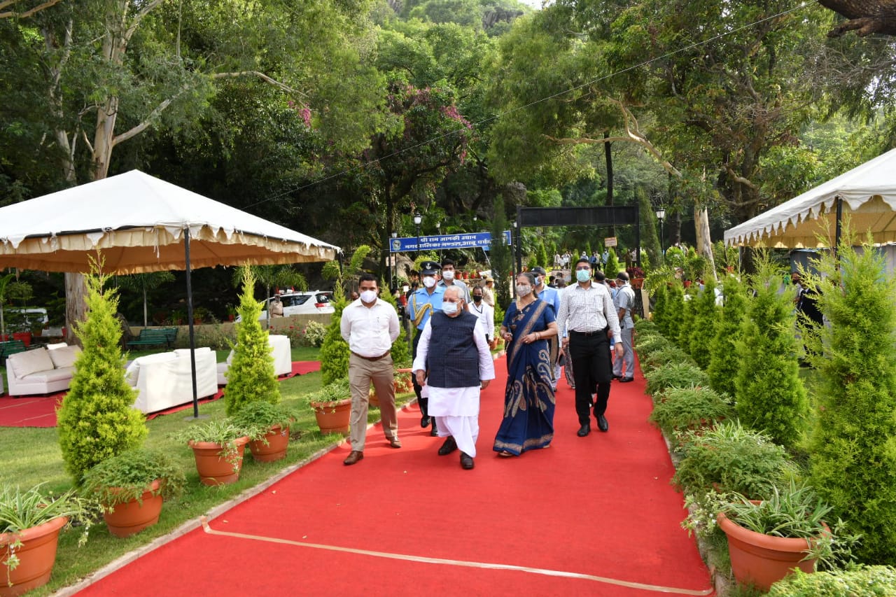 पारिस्थितिकी अनुकूलता के अंतर्गत संरक्षण और स्थानीय विकास पर दिया जोर - राज्यपाल श्री कलराज मिश्र