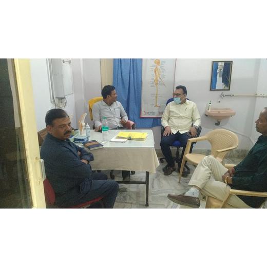 सरकारी योजना में पंजीकरण करवाने पूर्व चिकित्सा टीम ने चिकित्सालय का लिया जायजा- डॉ. राजेश कुमार
