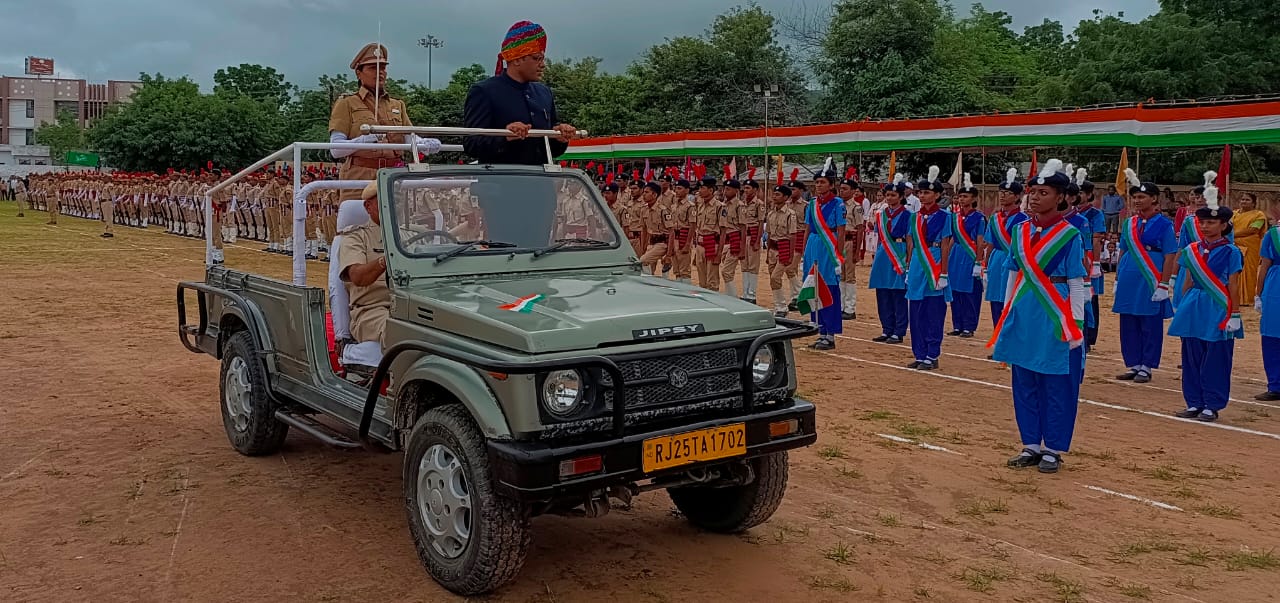 सिरोही जिले में स्वाधीनता दिवस हर्ष, उमंग और उत्साह से मनाया गया