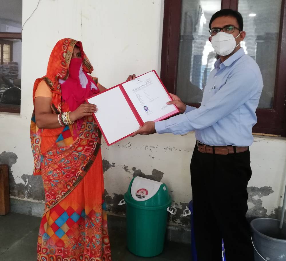 7 पाक विस्थापित नागरिकों को मिली भारतीय नागरिकता, सिरोहीवाले, सिरोही समाचार