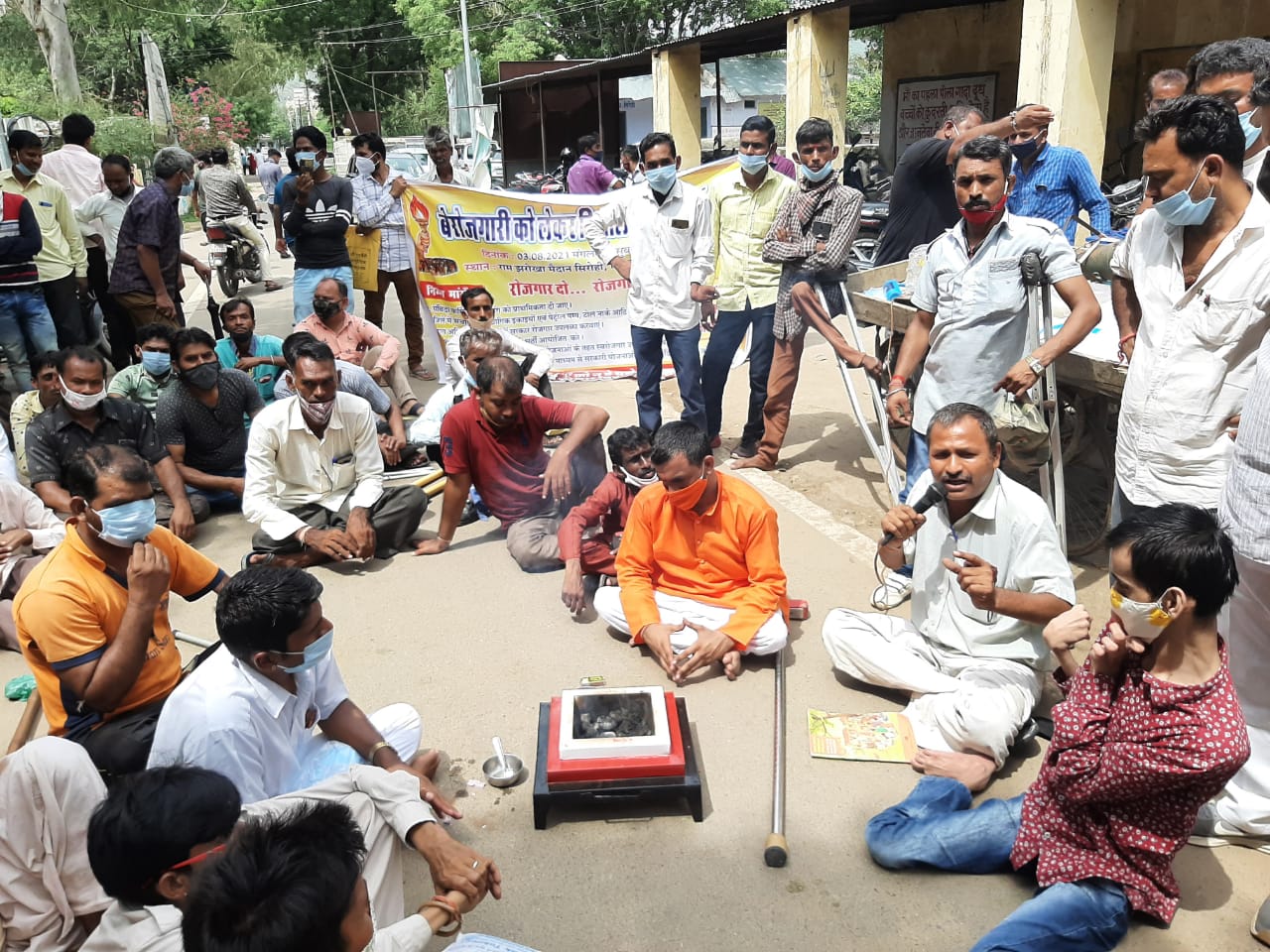 दिव्यांग जनो ने रामझरोखा मैदान से रैली निकाल कर जिला कलेक्टर को सौपा ज्ञापन।, सिरोहीवाले, सिरोही समाचार