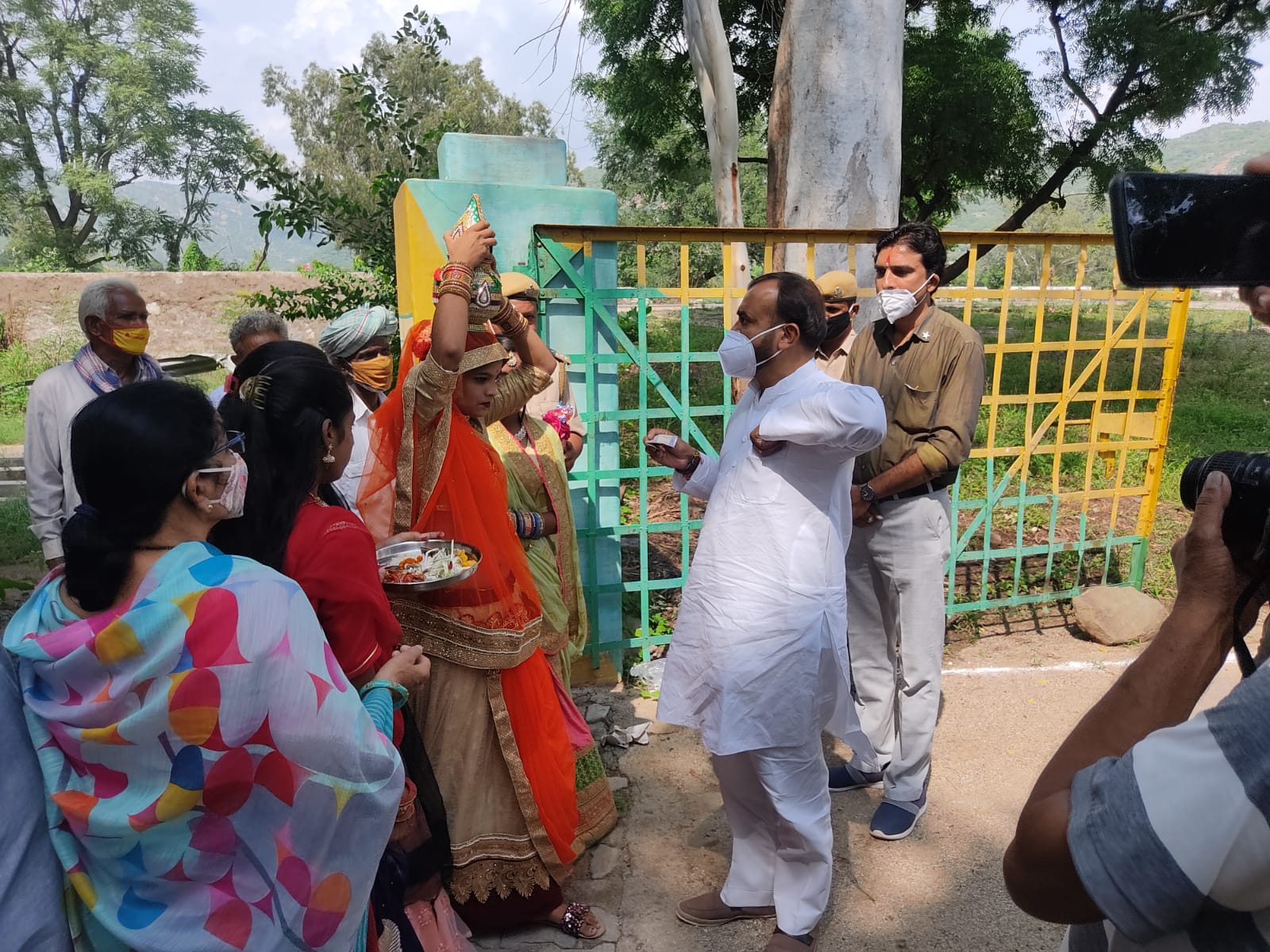 पौधों, वृक्षों, वनों तथा वन्यप्राणियों से जीवन जोड़े - संयम लोढा, सिरोहीवाले, सिरोही समाचार