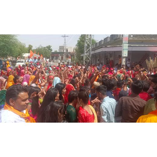 गगन भेदी जयघोष के साथ निकली भगवान विश्वकर्मा जी की शोभयात्रा, सिरोहीवाले, सिरोही समाचार