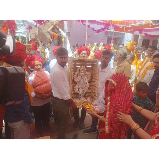 गगन भेदी जयघोष के साथ निकली भगवान विश्वकर्मा जी की शोभयात्रा, सिरोहीवाले, सिरोही समाचार