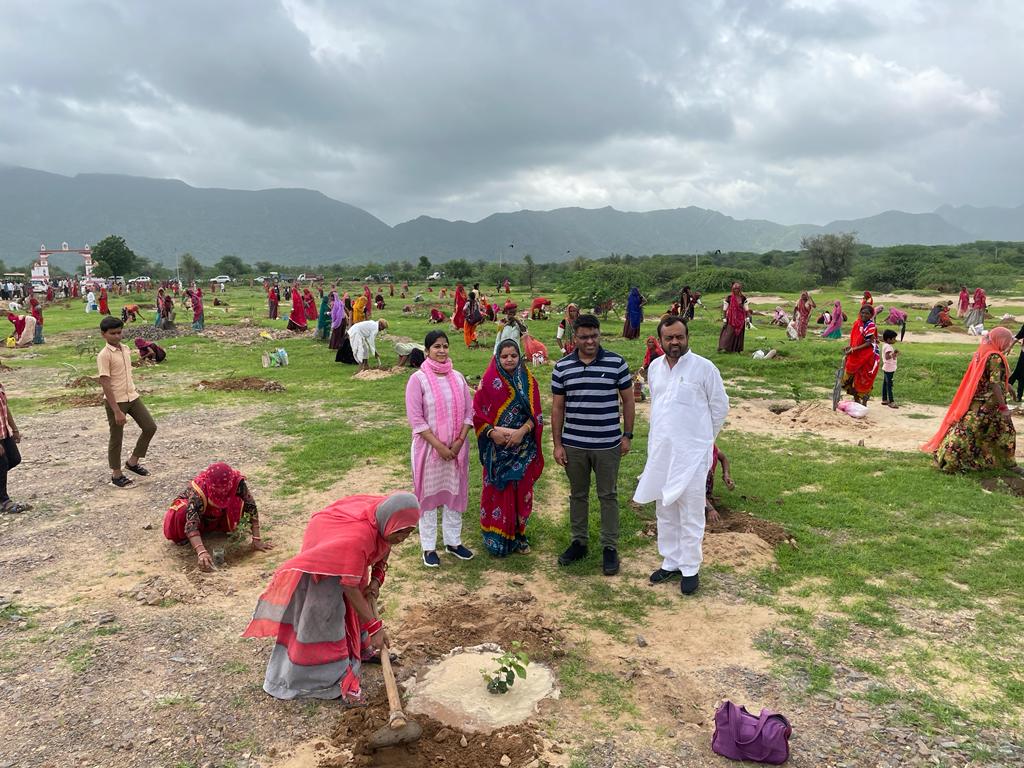 पेड पौधों के बिना धरती की शोभा अधूरी, जलवायु परिवर्तन ने बताया पेड पौधो का महत्व - संयम लोढा, सिरोहीवाले, सिरोही समाचार