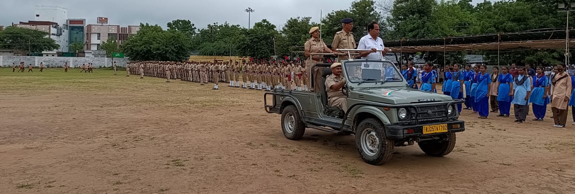 स्वाधीनता दिवस पर फूलड्रेस में पूर्व अभ्यास किया गया।, सिरोहीवाले, सिरोही समाचार